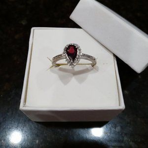 2.75 cttw NWOT Natural Garnet & White Sapphire Halo Ring